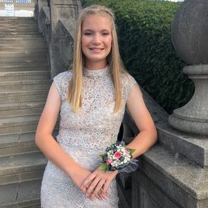 Meet your Posher, Lindsey